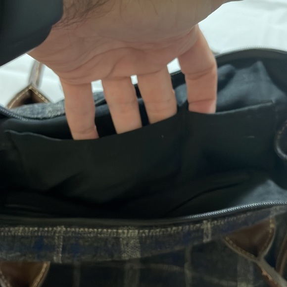 Awesome bag for Fall! Blue, grey & charcoal pattern with accent of brown leather - Picture 11 of 11